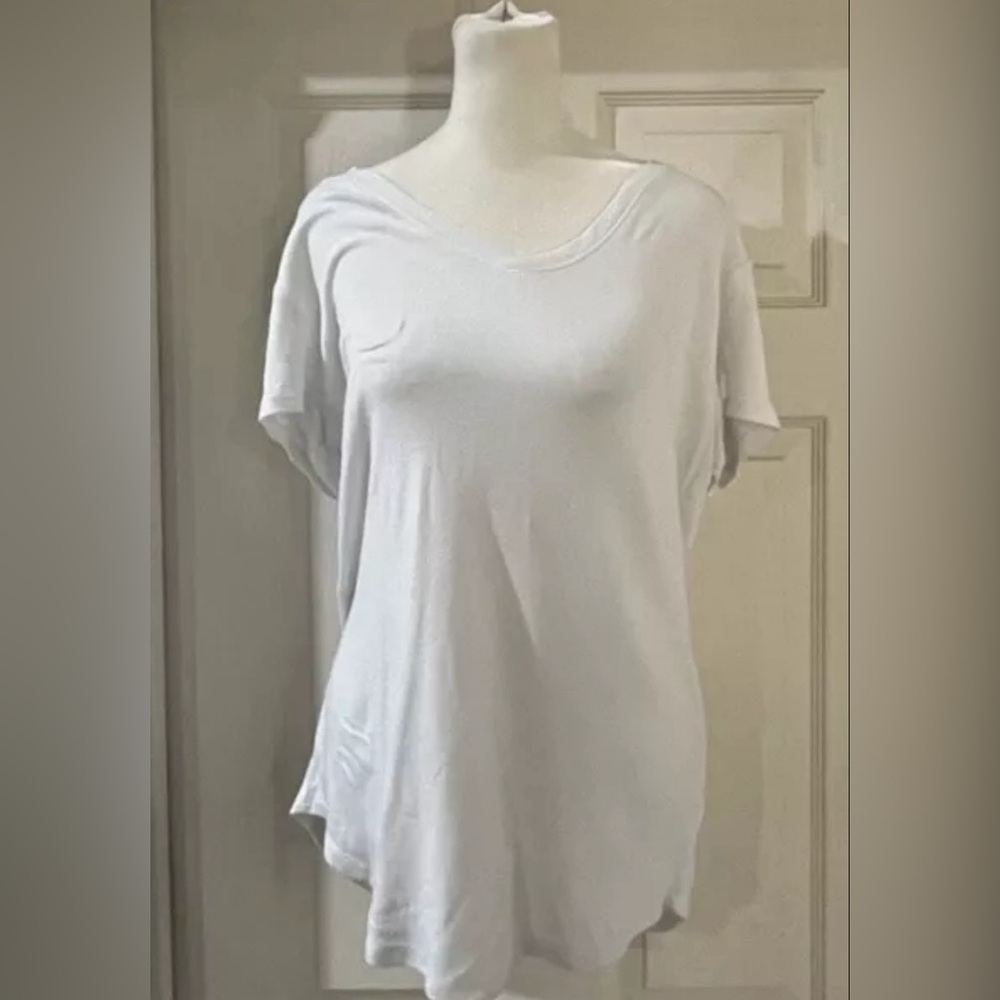 BCG Size XL Womens Tee Shirt White Stretch Semi Fitted Active Wear